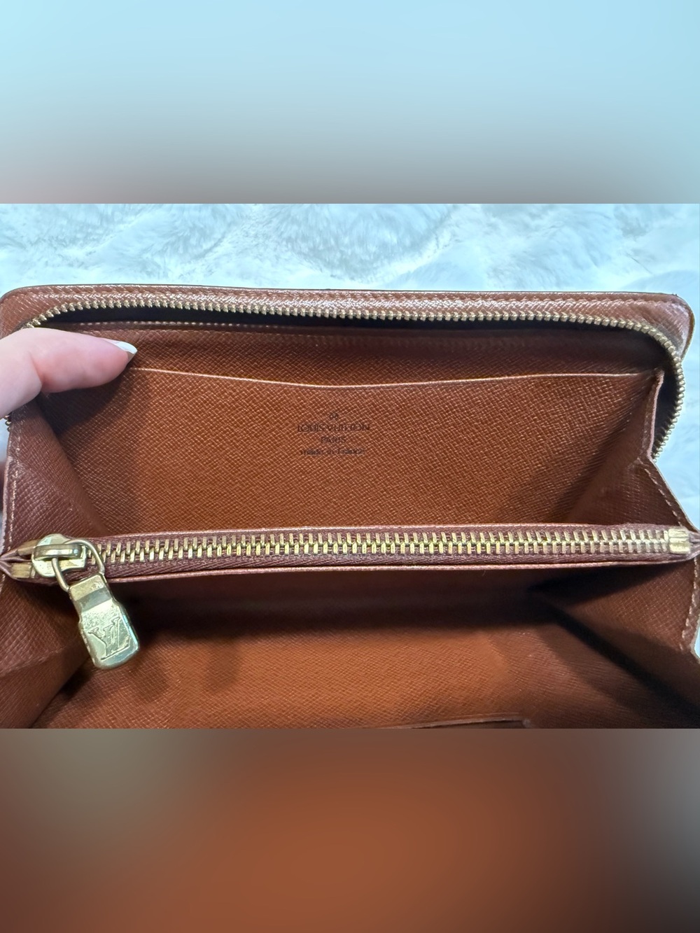 Louis Vuitton Brown Monogram Zip Around Wallet with Gold Hardware - Picture 5 of 8